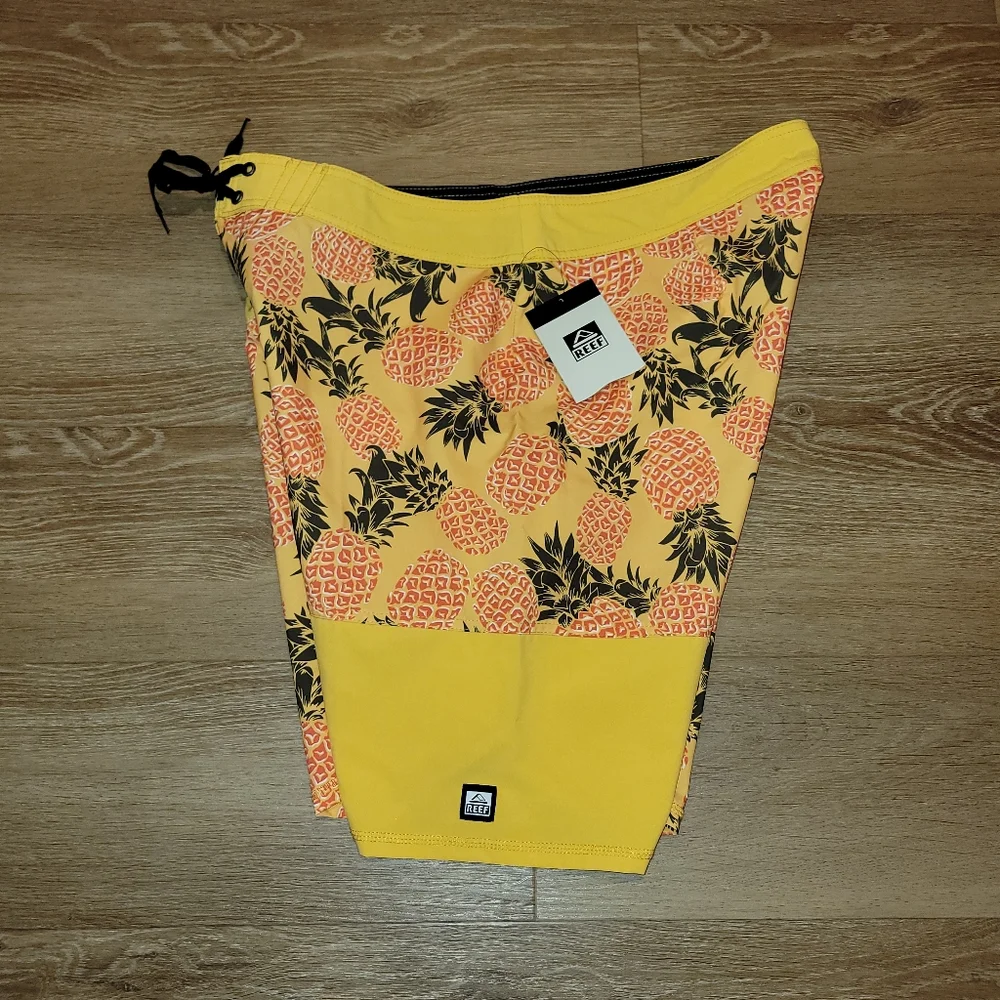 REEF Mens Carson Pineapple 4-Way Stretch 20" Board Shorts Gold 38 New - Picture 6 of 7